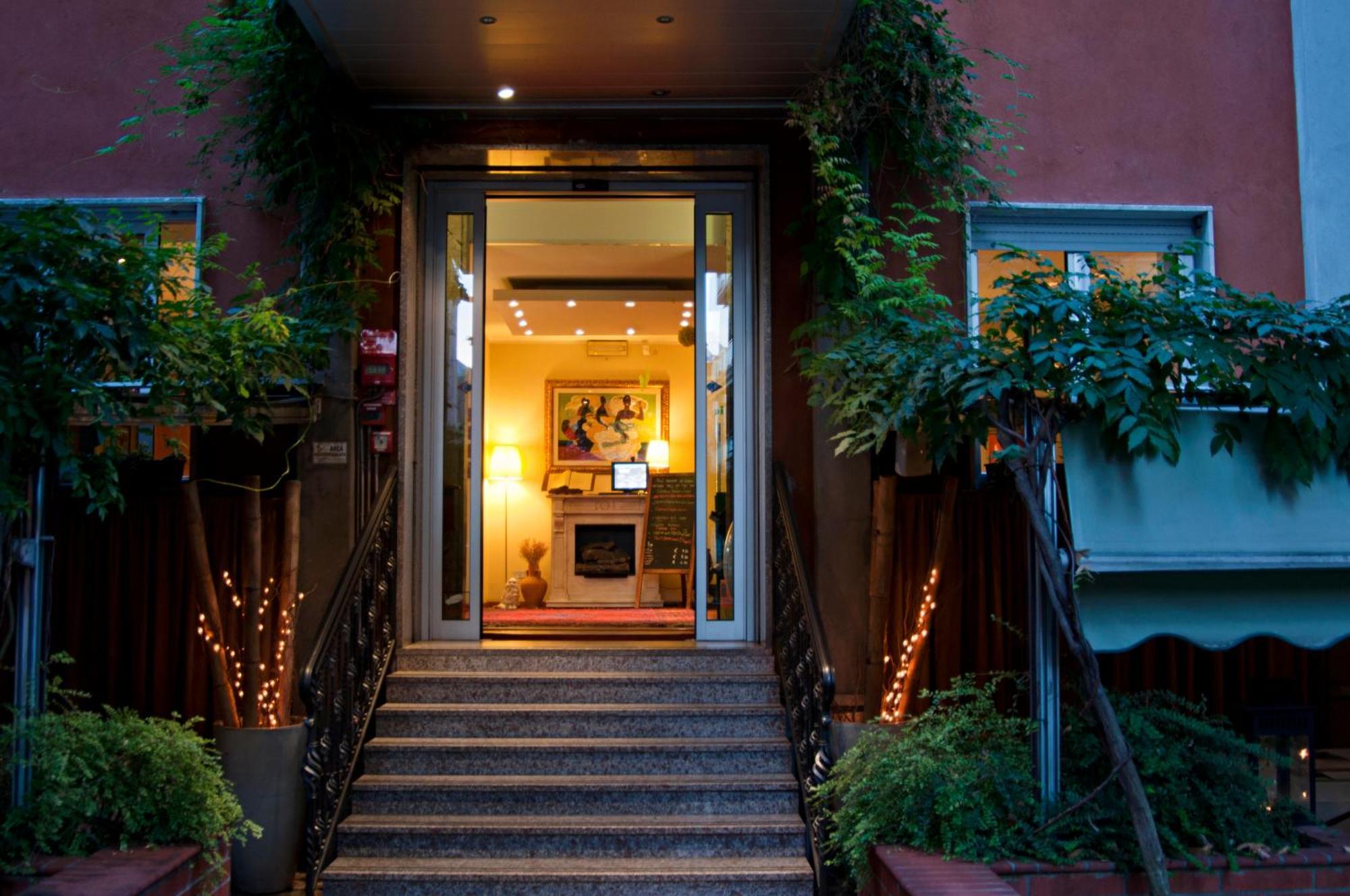 Eco Hotel Milano & Bioriso Restaurant — Photos 1